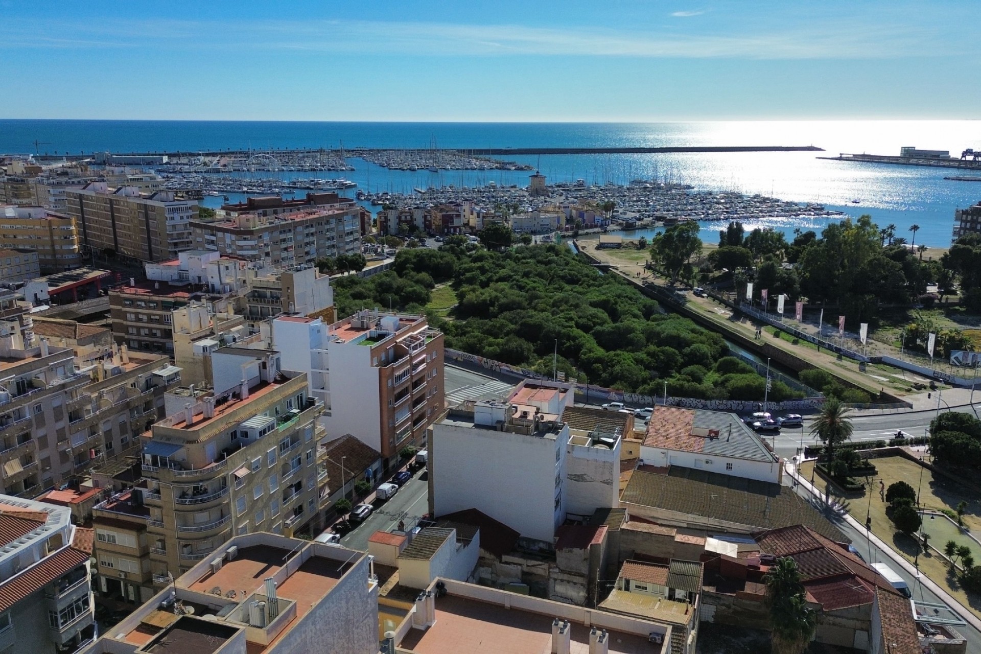Reventa - Piso -
Torrevieja
