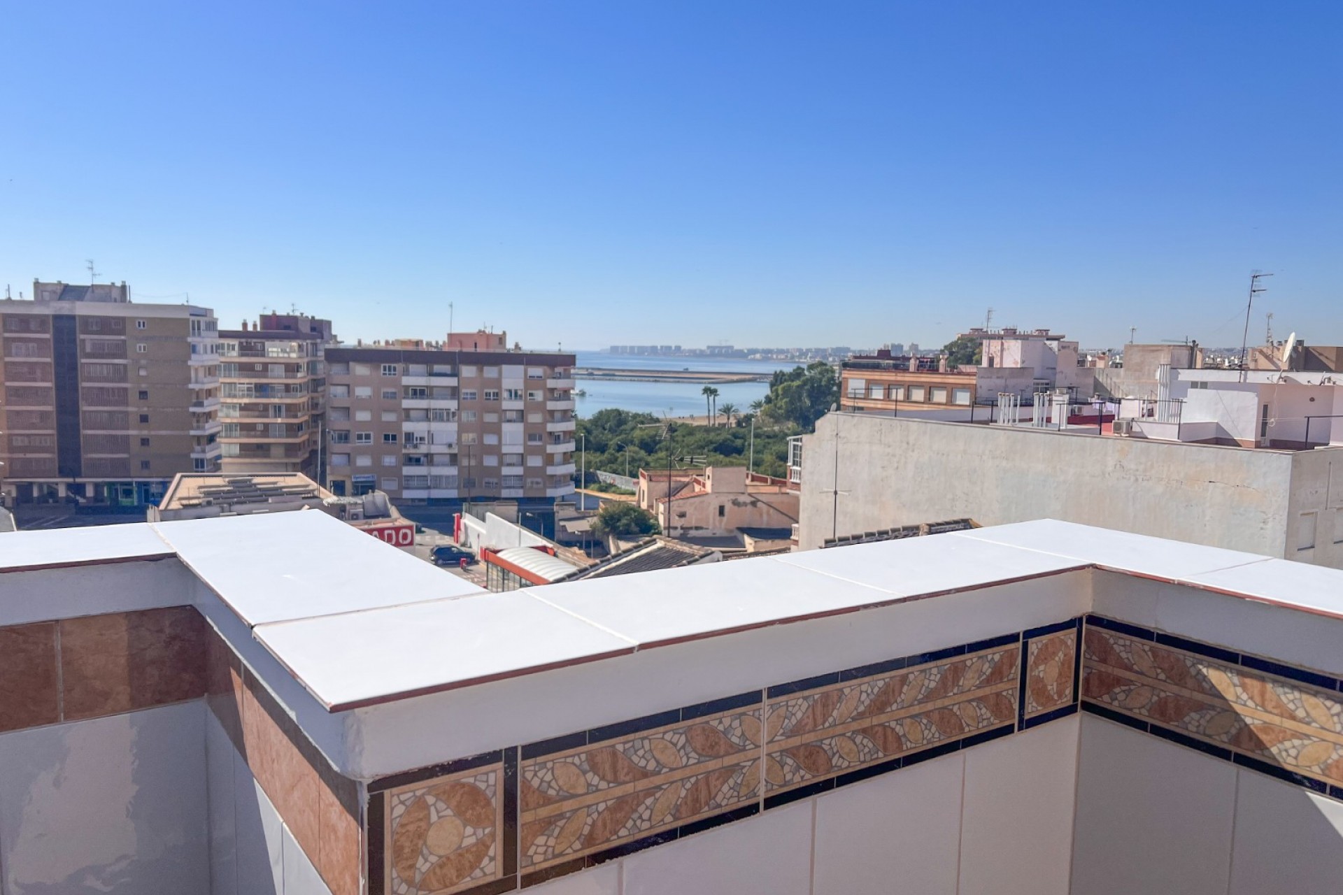 Reventa - Piso -
Torrevieja