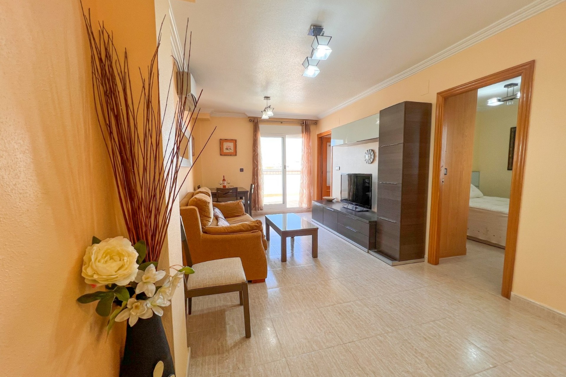 Reventa - Piso -
Torrevieja