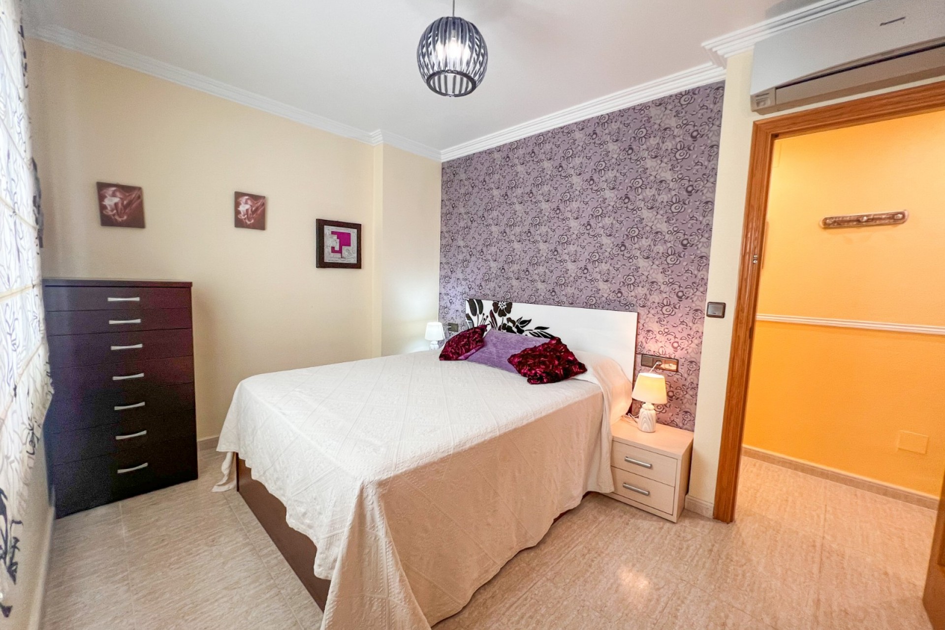 Reventa - Piso -
Torrevieja