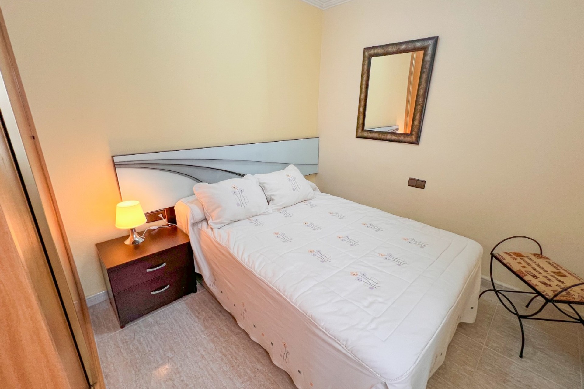 Reventa - Piso -
Torrevieja