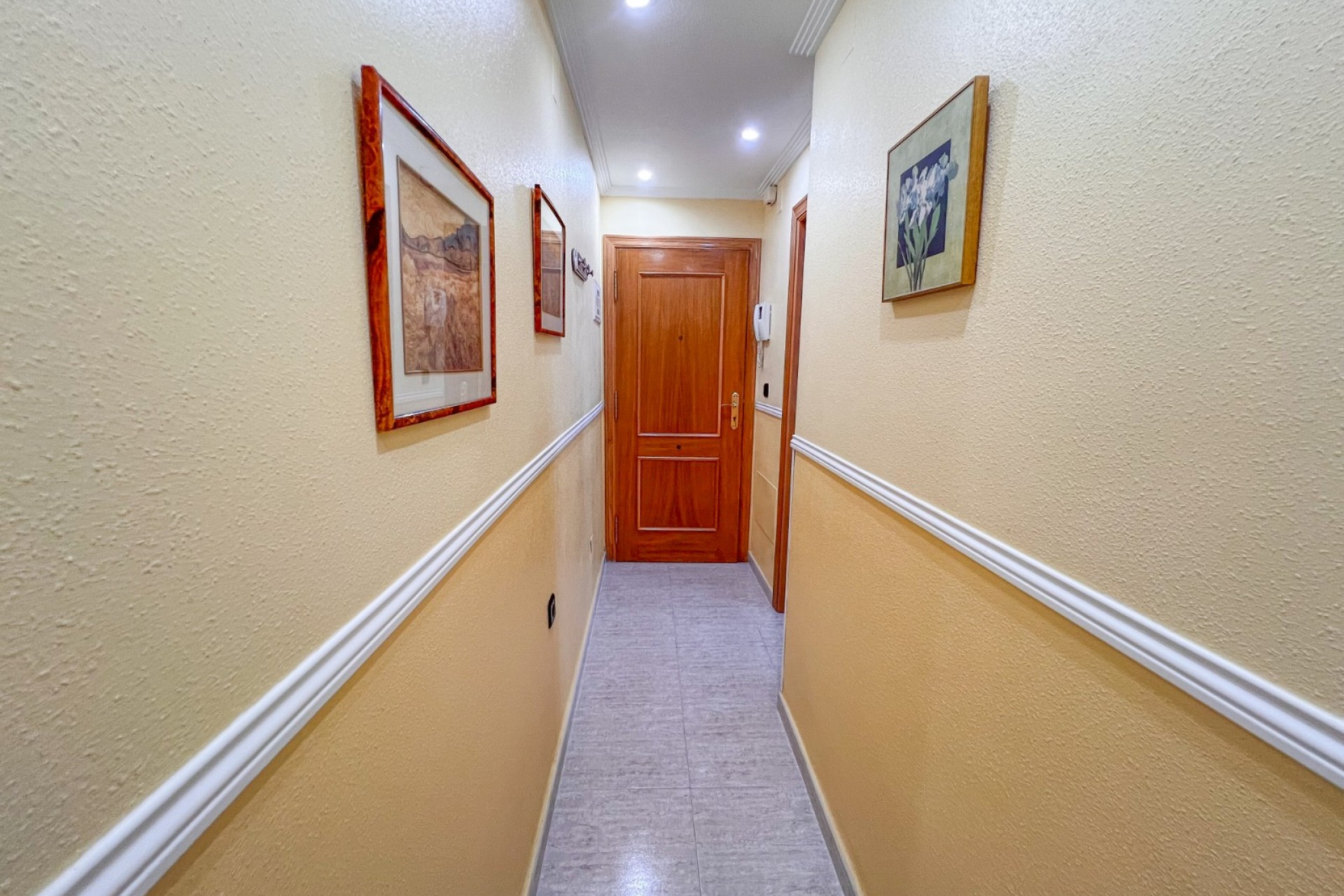 Reventa - Piso -
Torrevieja