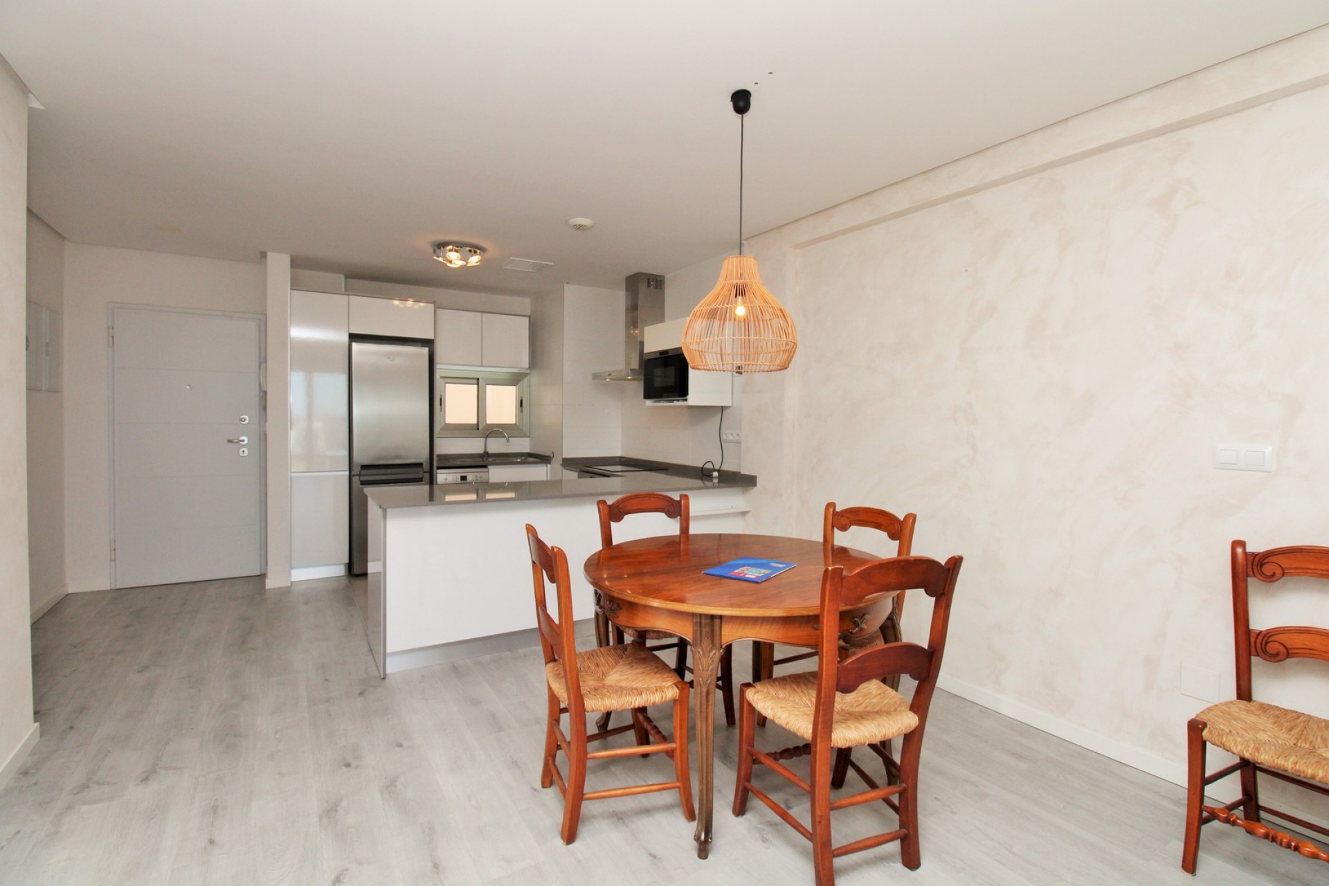 Reventa - Piso -
Villamartin - Los Dolses