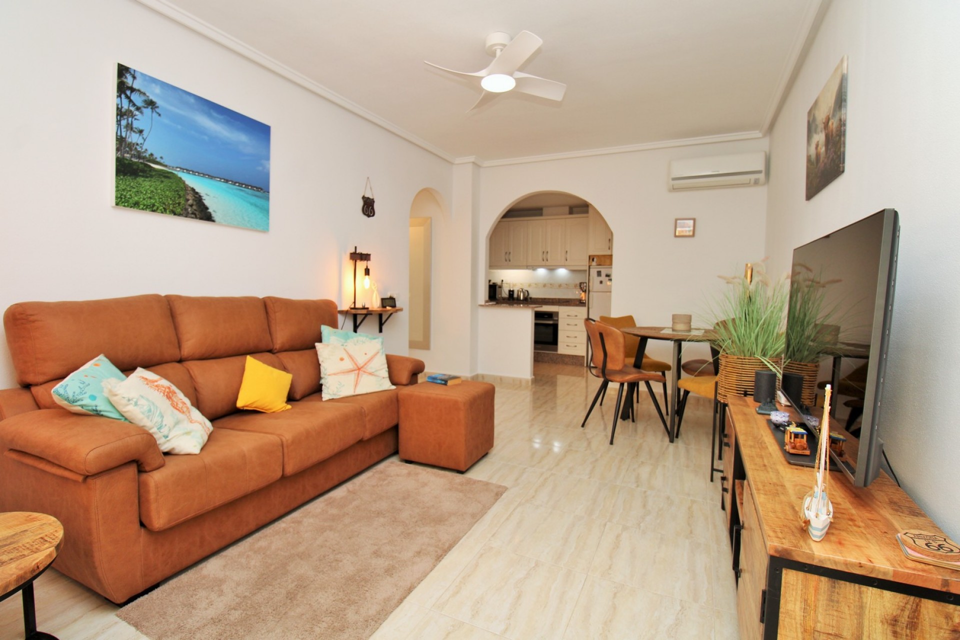 Reventa - Piso -
Villamartin - Los Dolses