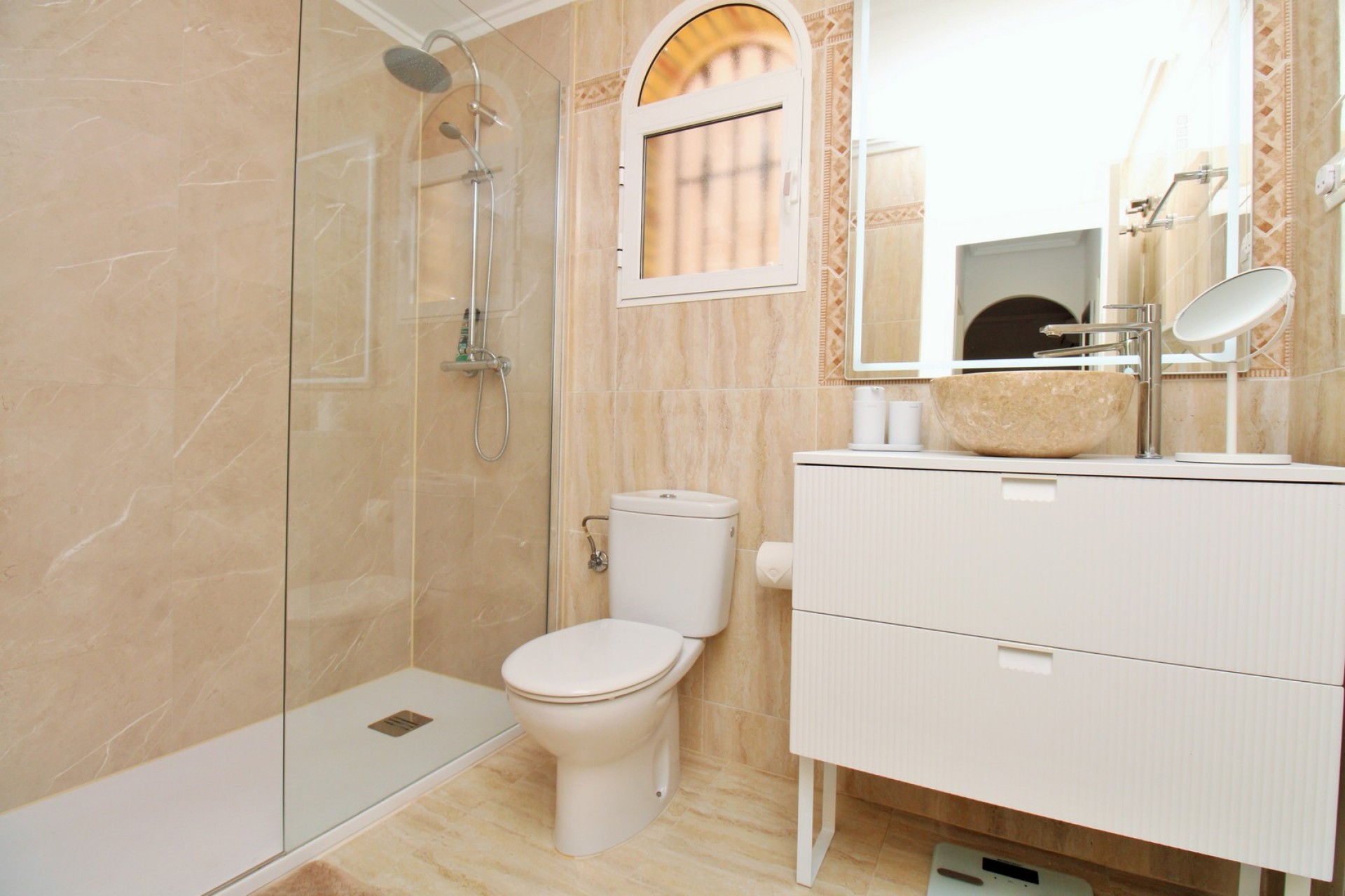 Reventa - Piso -
Villamartin - Los Dolses