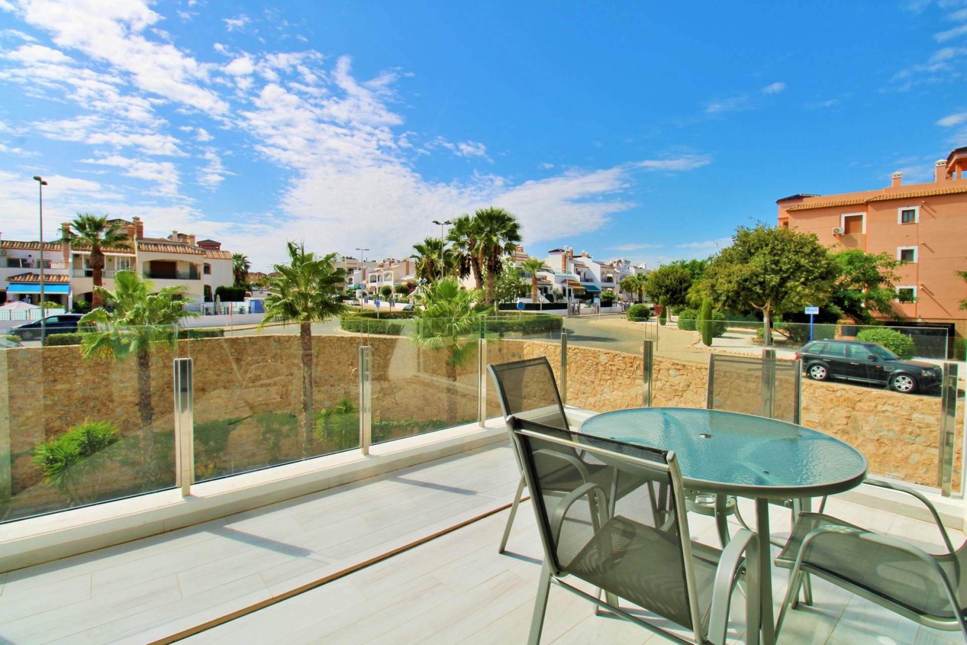 Reventa - Piso -
Villamartin - PAU 8
