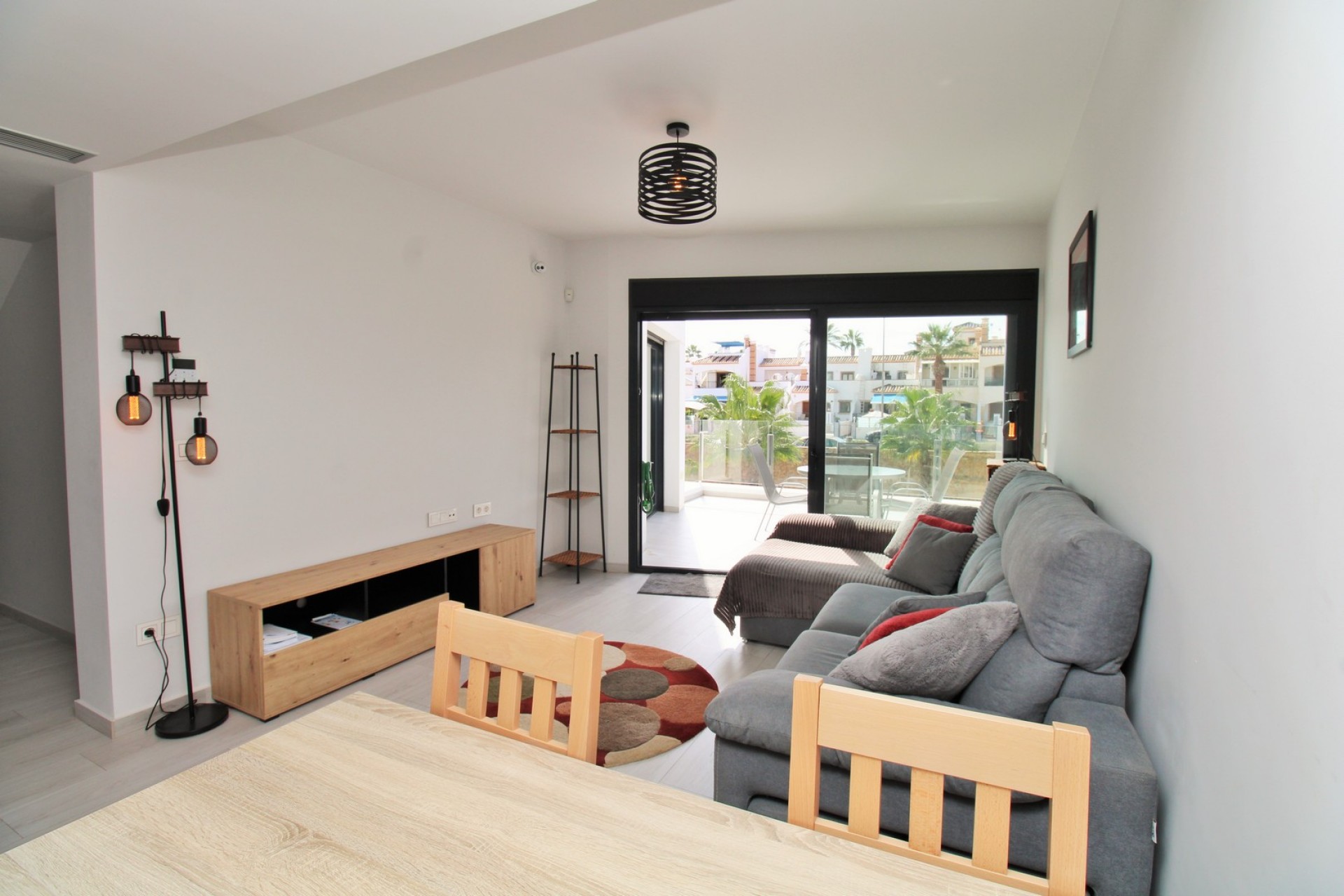 Reventa - Piso -
Villamartin - PAU 8