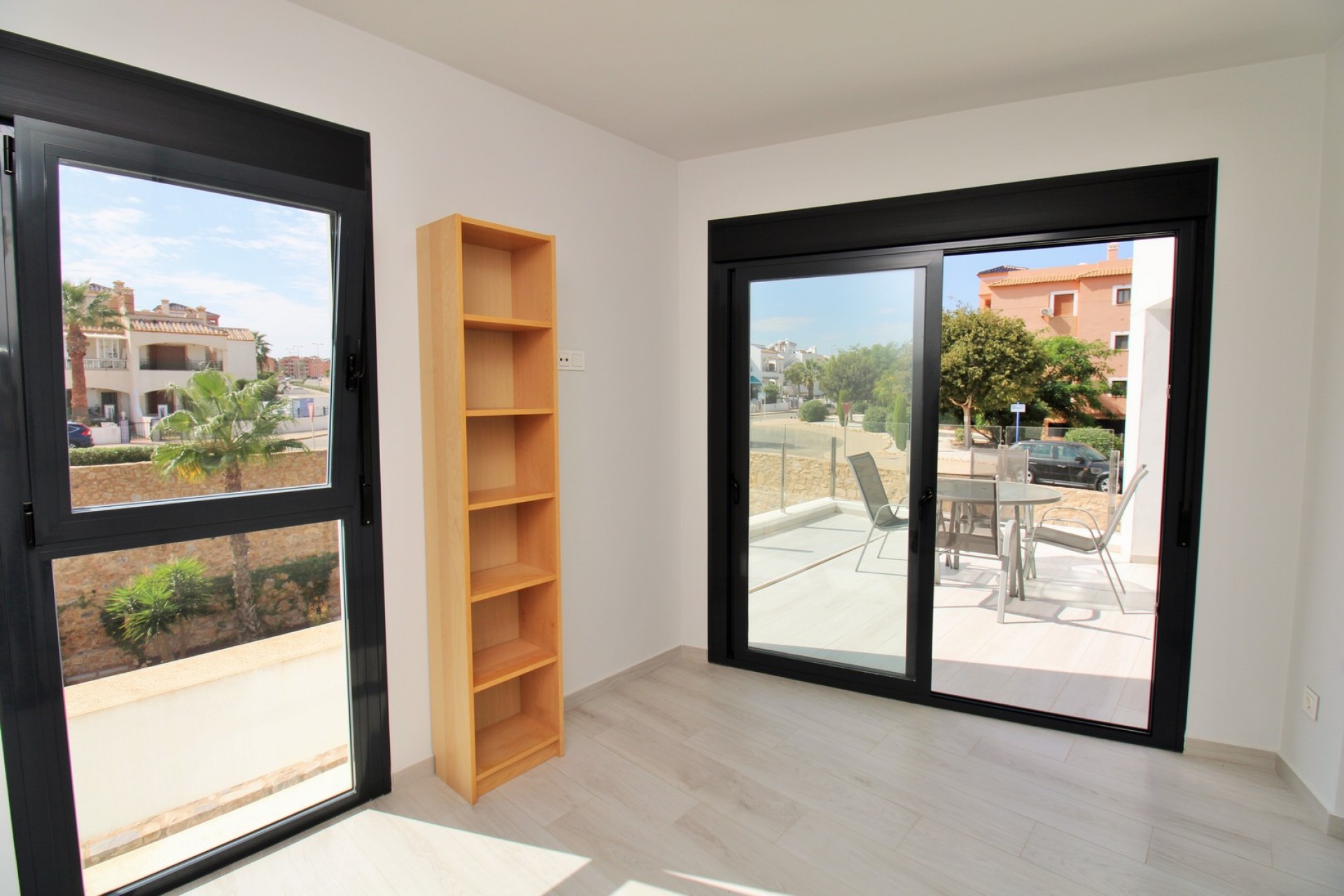 Reventa - Piso -
Villamartin - PAU 8