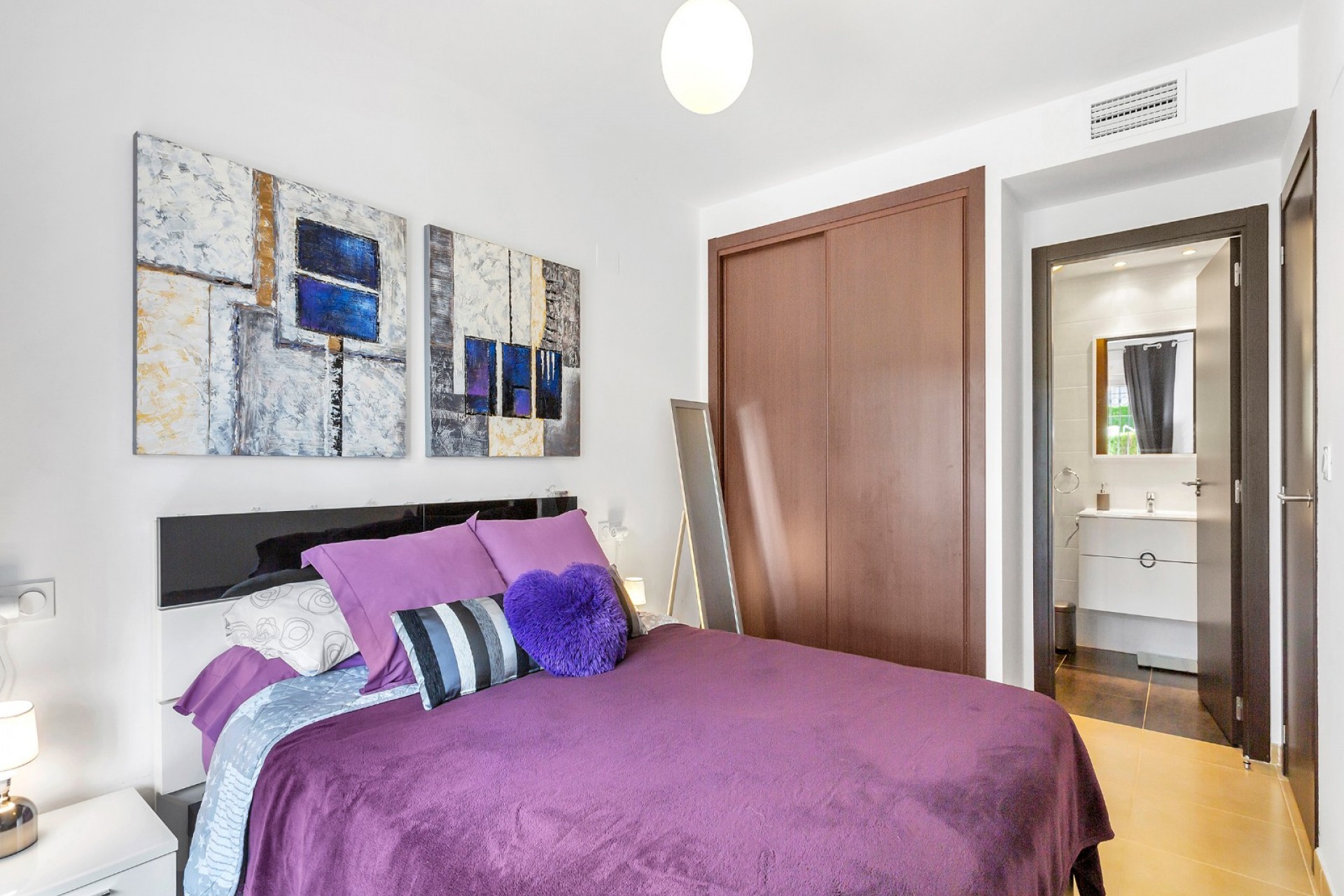 Reventa - Piso -
Villamartin