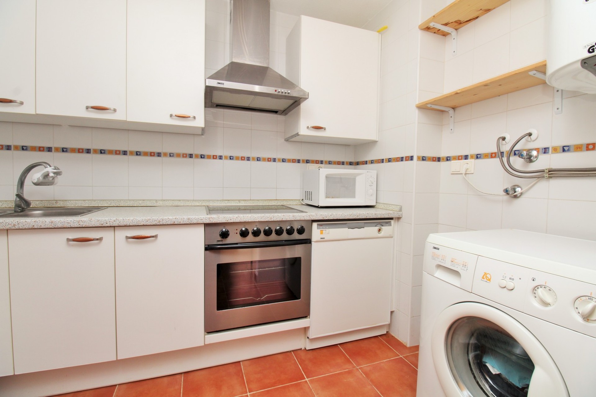 Reventa - Piso -
Villamartin