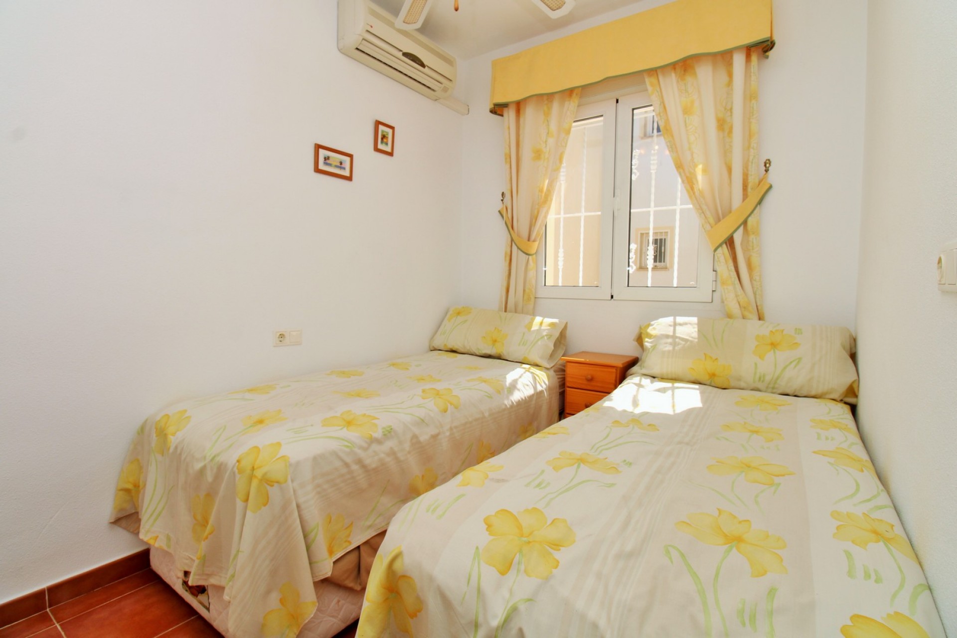 Reventa - Piso -
Villamartin