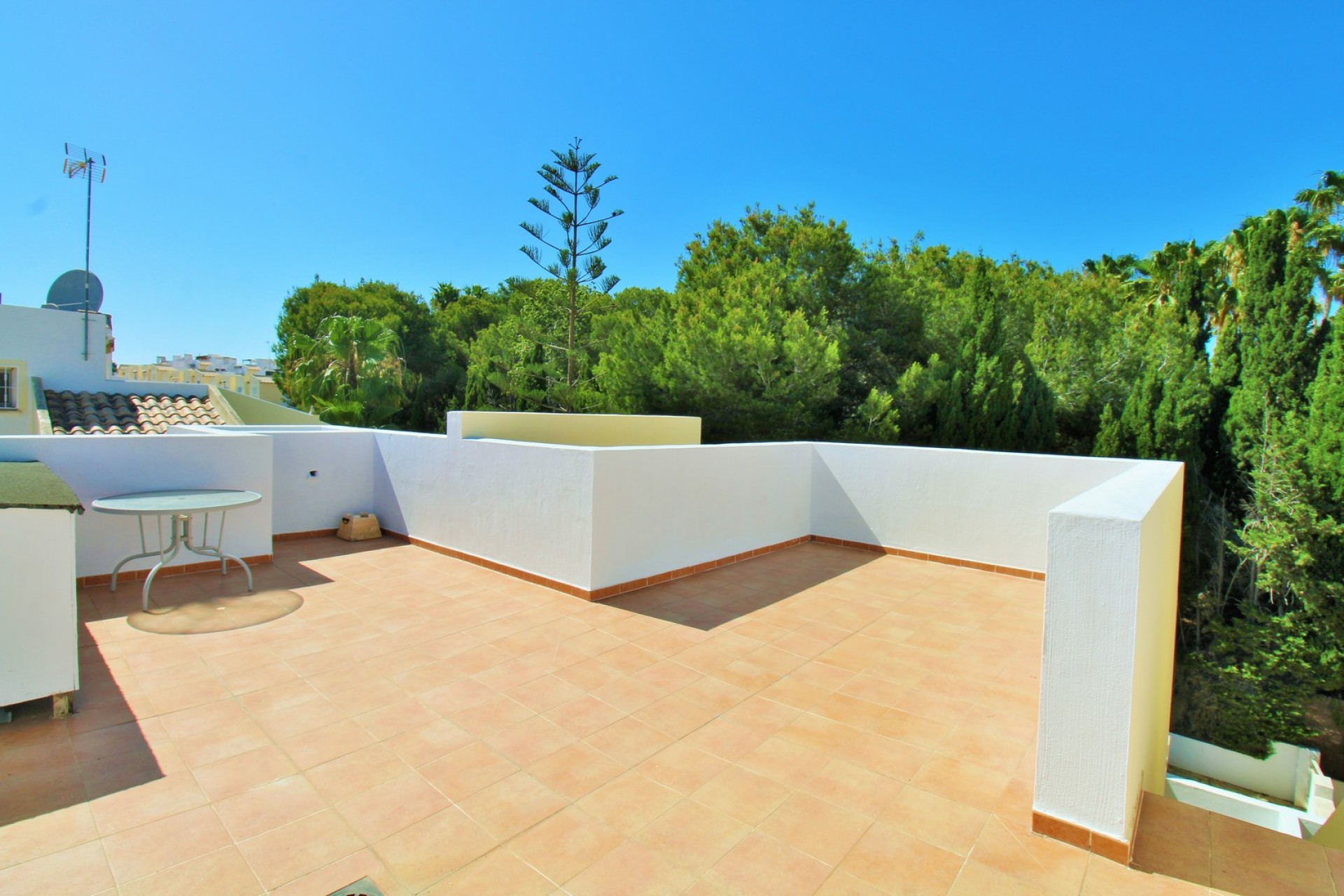 Reventa - Piso -
Villamartin