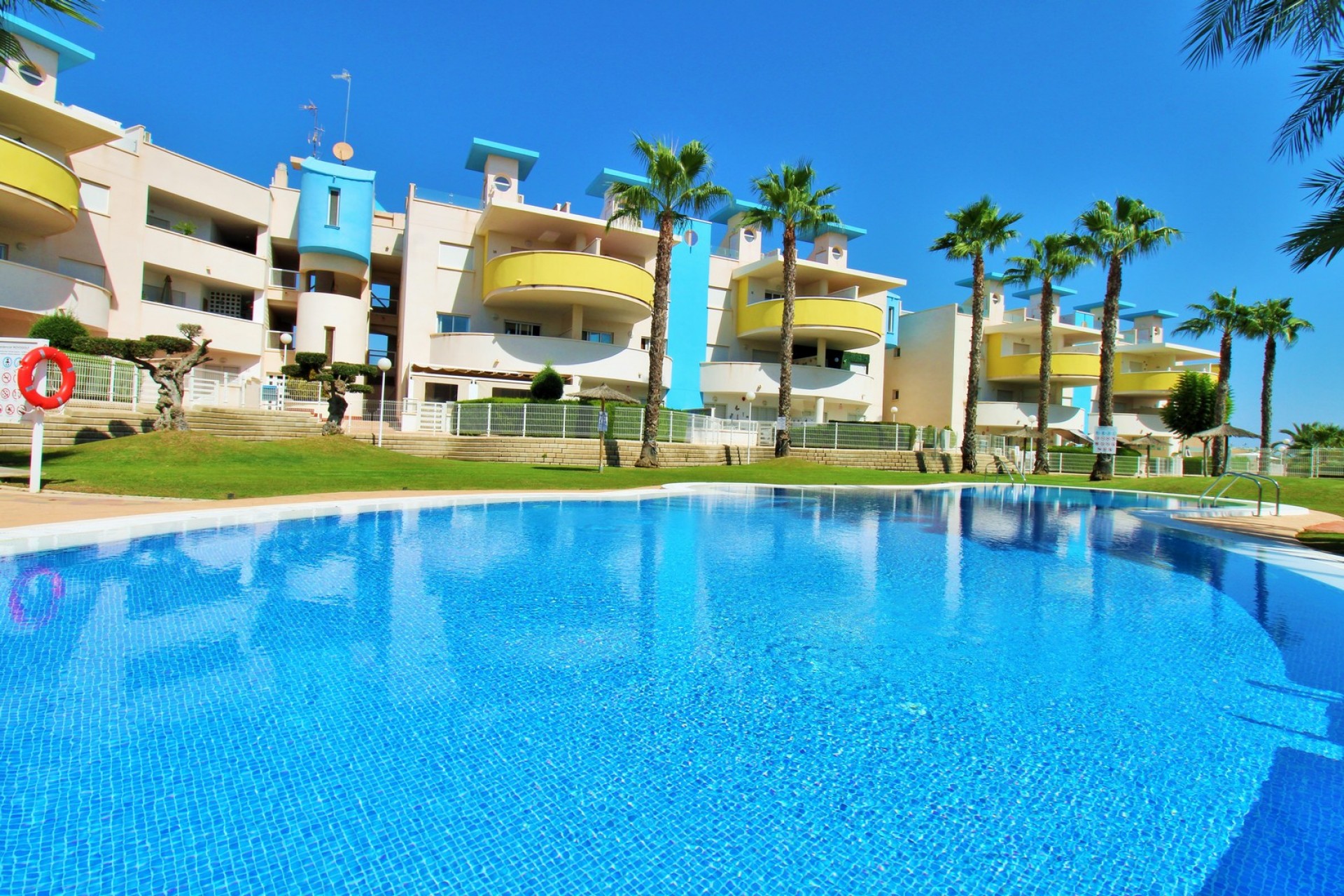 Reventa - Piso -
Villamartin