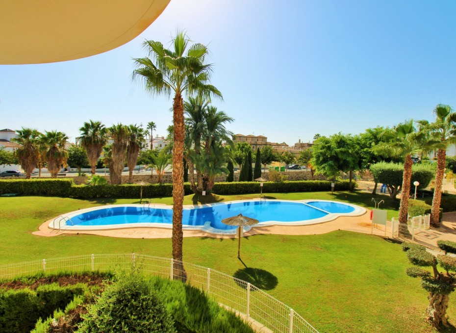 Reventa - Piso -
Villamartin