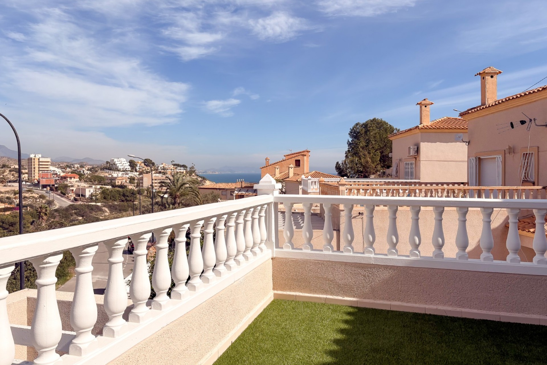 Reventa - Semi-Detached Villa -
El Campello - Pueblo Acantilado - Venta Lanuza