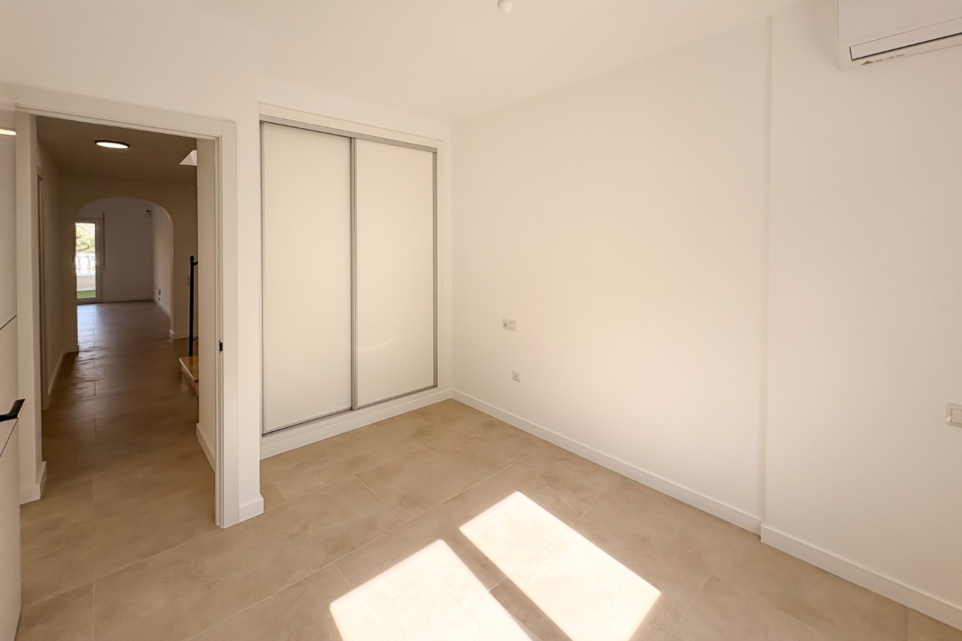 Reventa - Semi-Detached Villa -
El Campello - Pueblo Acantilado - Venta Lanuza