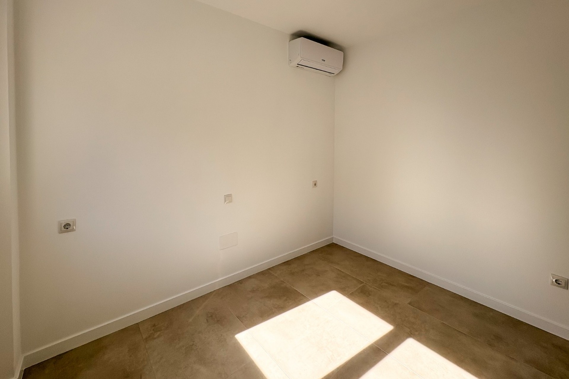 Reventa - Semi-Detached Villa -
El Campello - Pueblo Acantilado - Venta Lanuza
