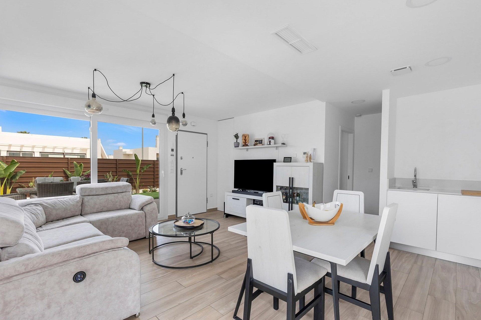 Reventa - Semi - Detached Villa -
Orihuela Costa - Vistabella Golf