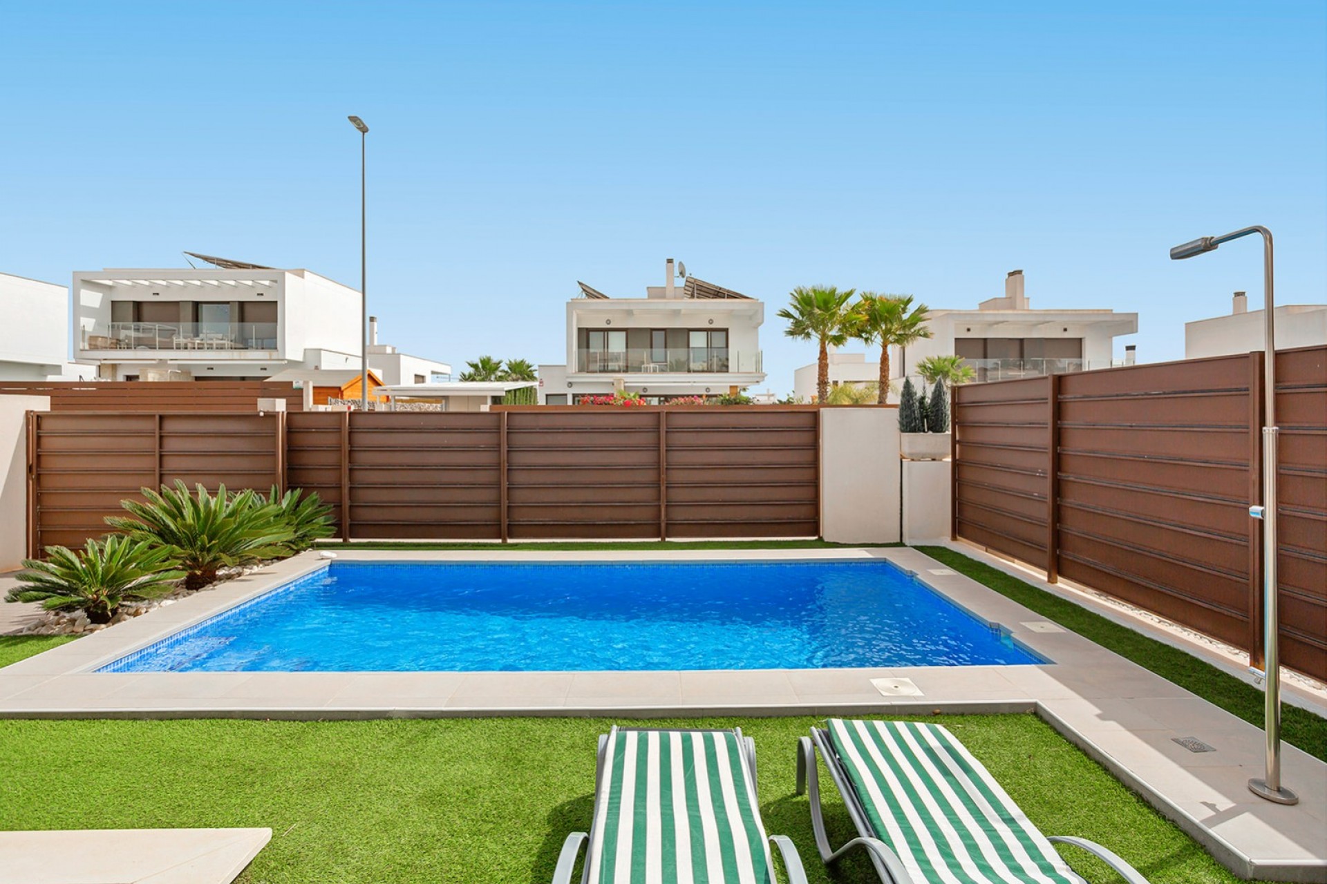 Reventa - Semi - Detached Villa -
Vistabella Golf