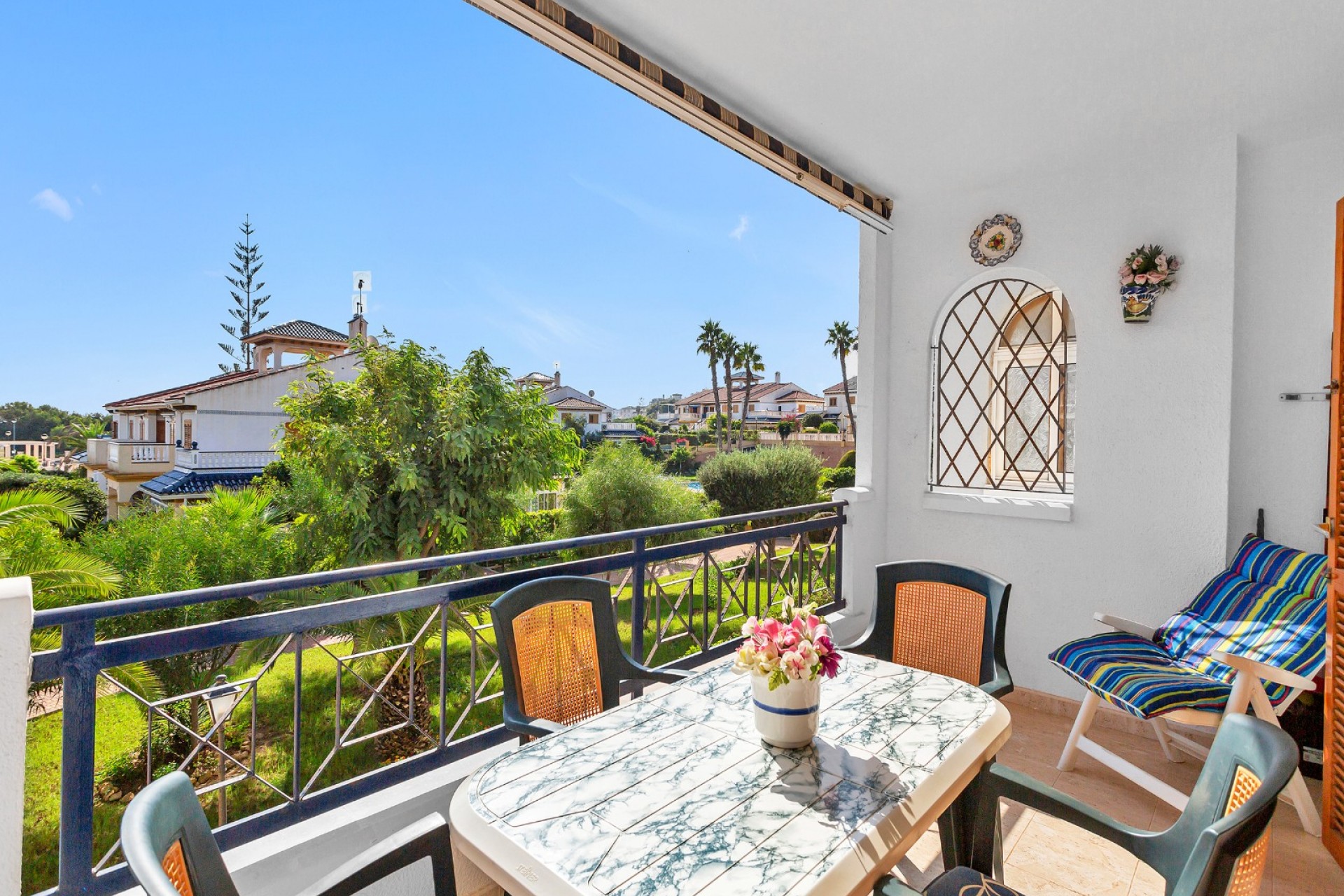 Reventa - Studio -
La Mata