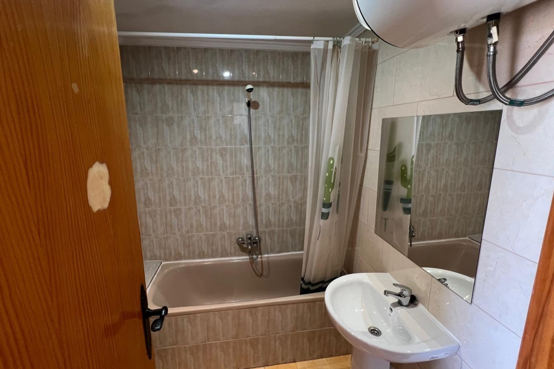 Reventa - Studio -
Torrevieja - Urb. Rosaleda