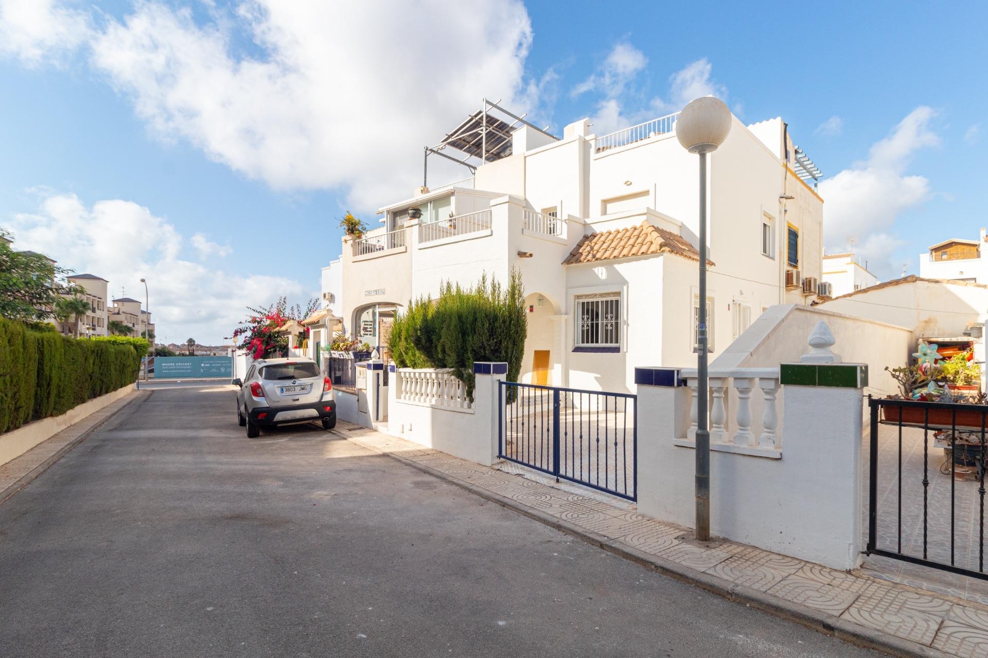 Reventa - Terraced house -
Orihuela Costa - La Florida