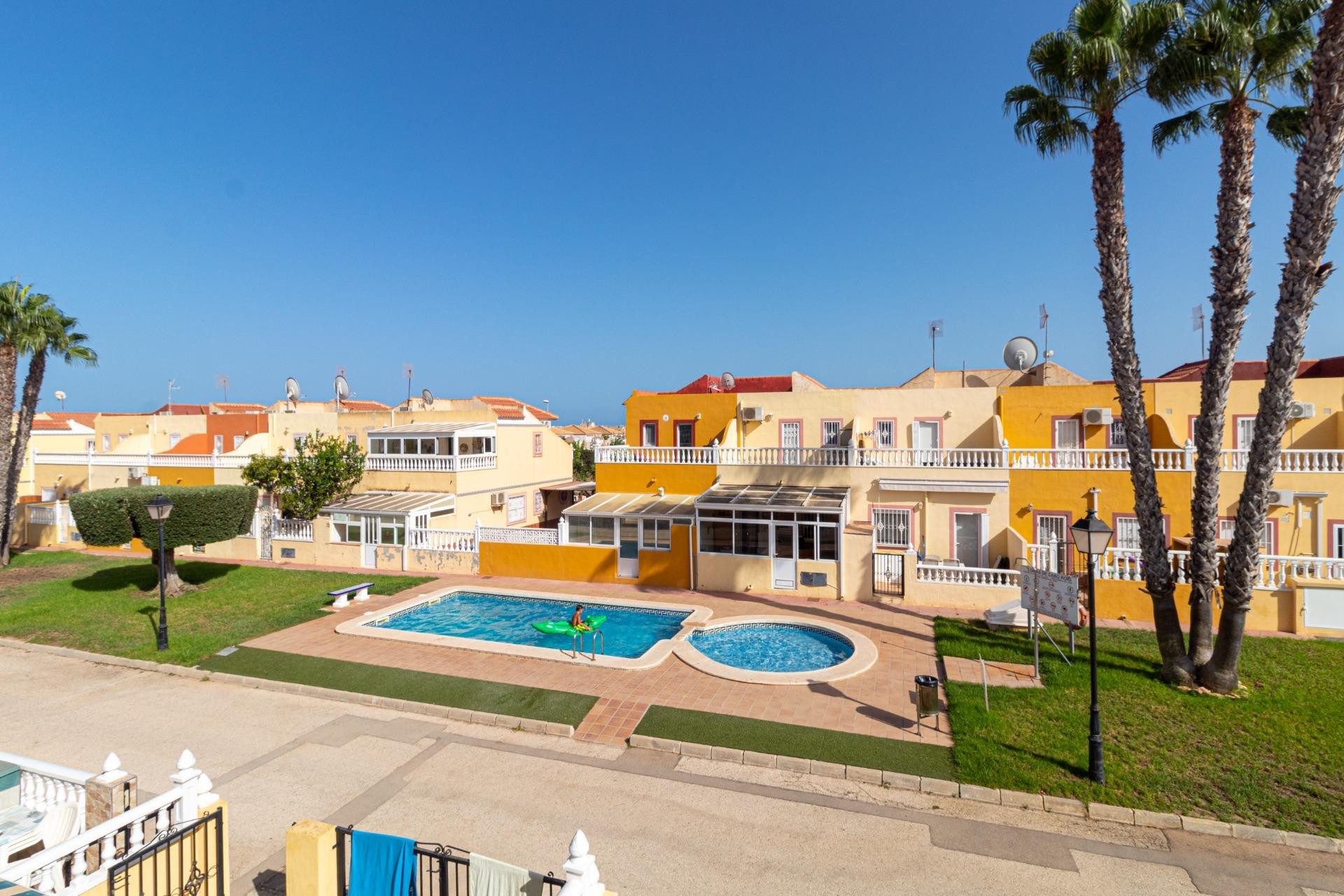 Reventa - Terraced house -
Orihuela Costa - La Regia
