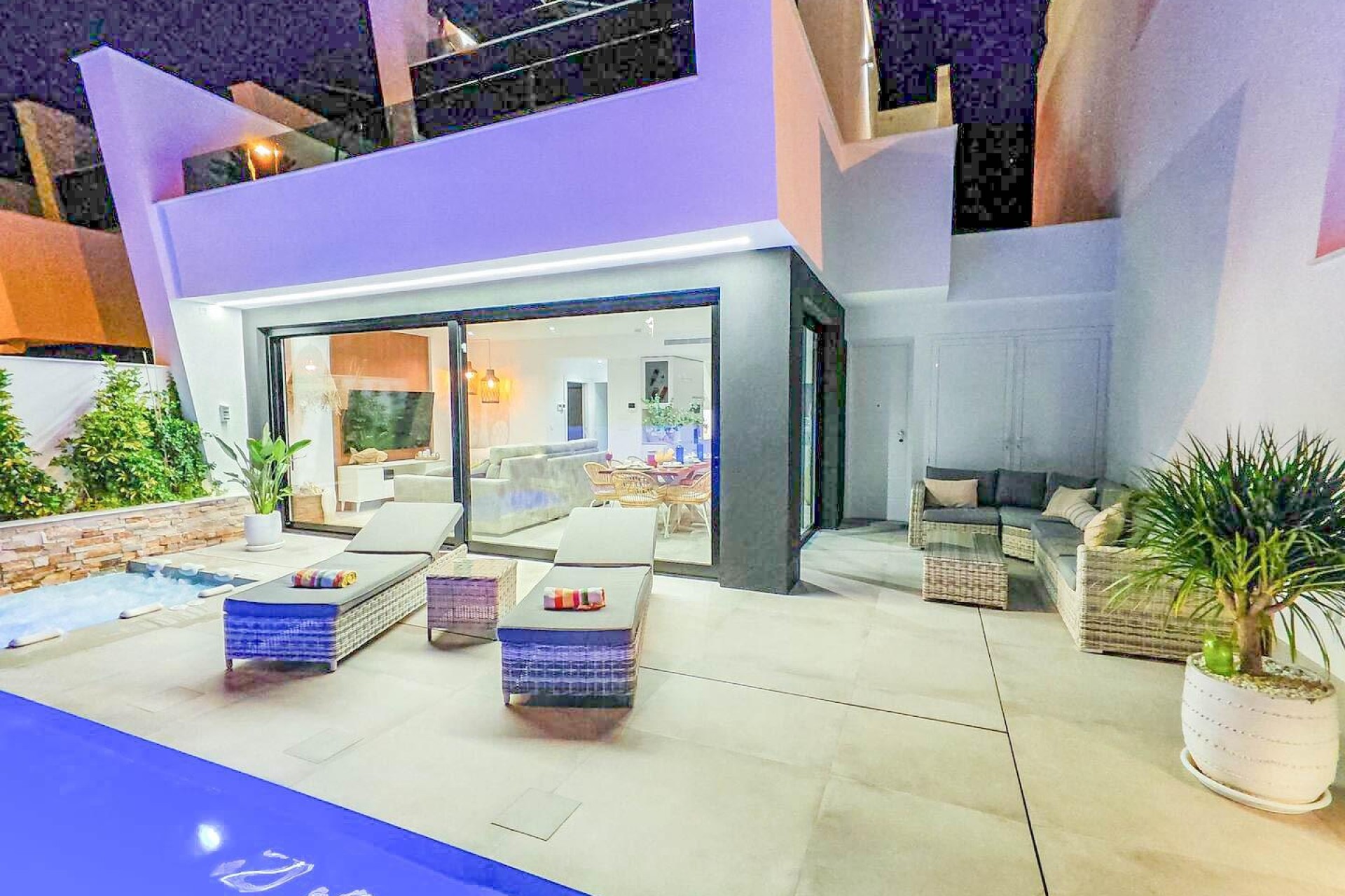 Reventa - Terraced house -
Santiago de la ribera - zona san blas