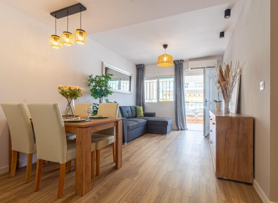 Reventa - Terraced house -
Torrevieja - Los altos