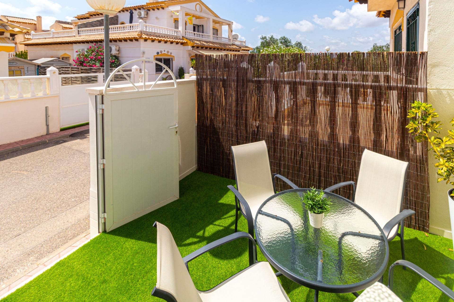 Reventa - Terraced house -
Torrevieja - Los altos