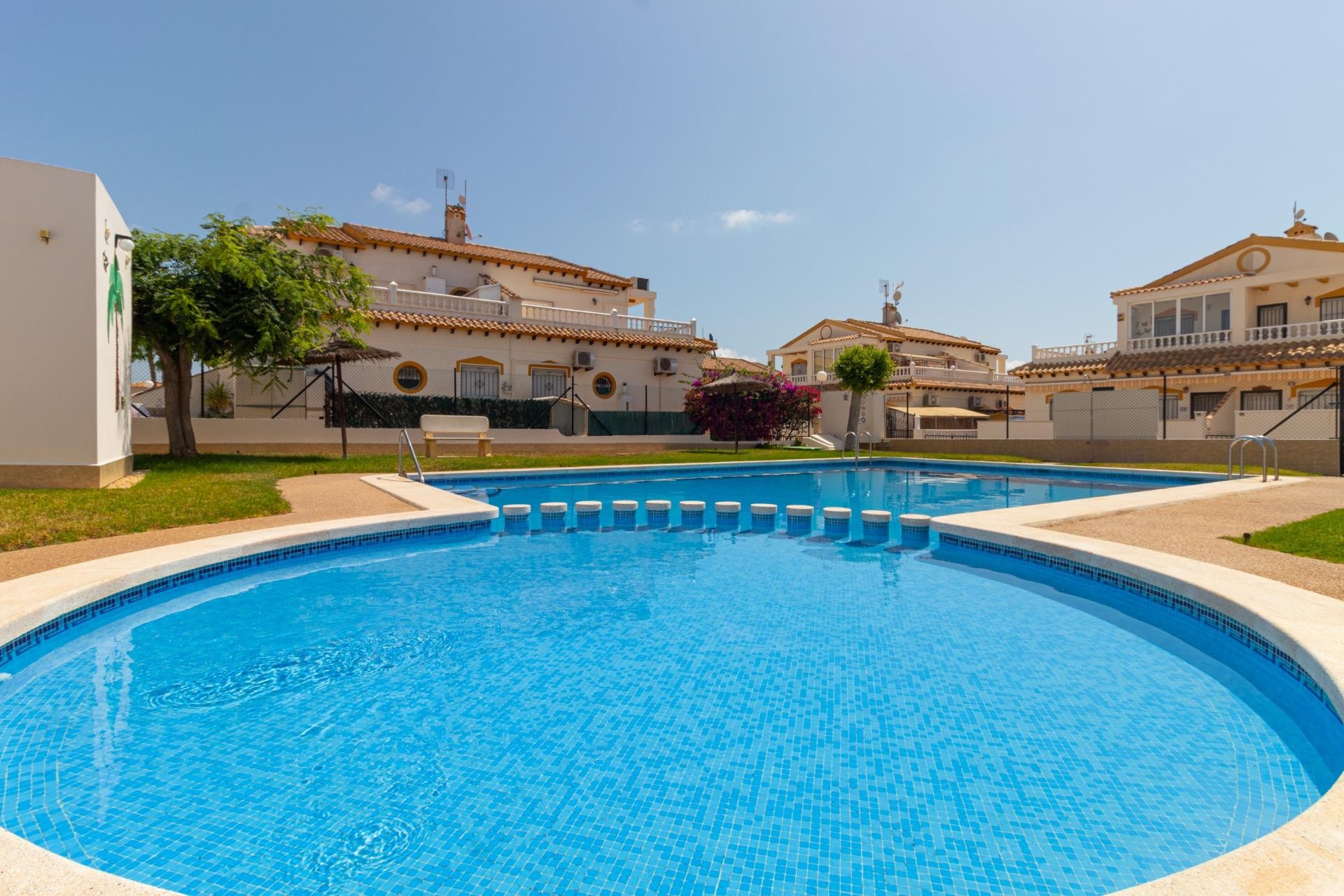 Reventa - Terraced house -
Torrevieja - Los altos
