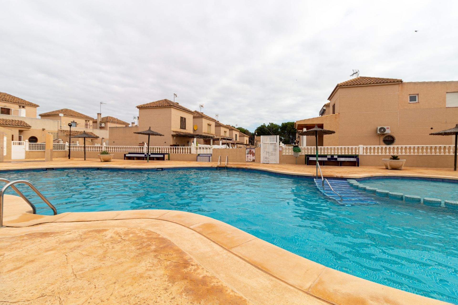 Reventa - Terraced house -
Torrevieja - Los altos