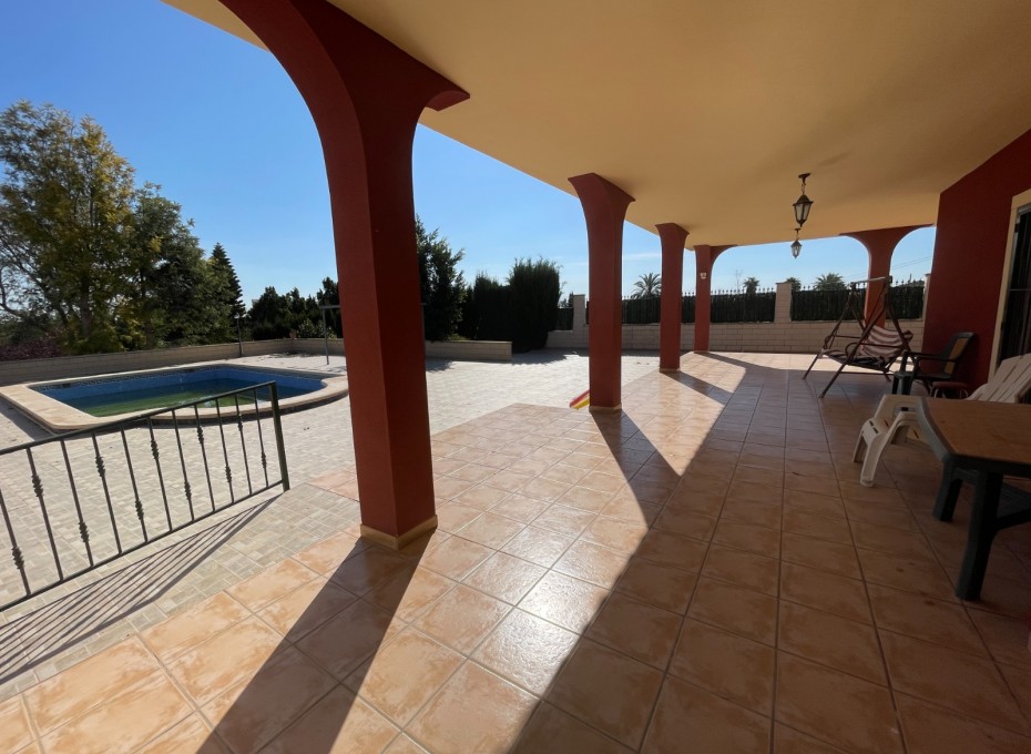 Reventa - Villa -
Albatera