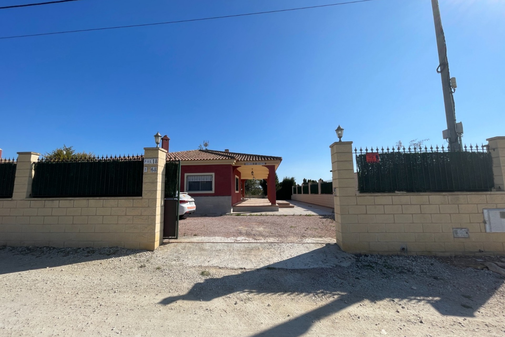 Reventa - Villa -
Albatera