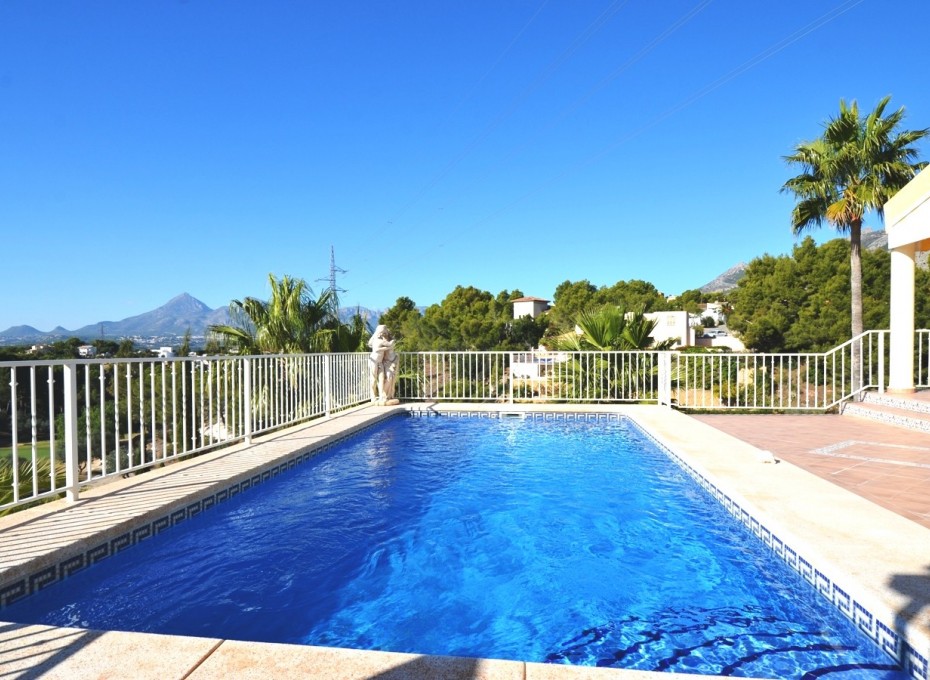 Reventa - Villa -
Altea