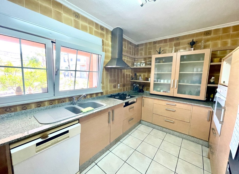 Reventa - Villa -
Benijofar - Pueblo