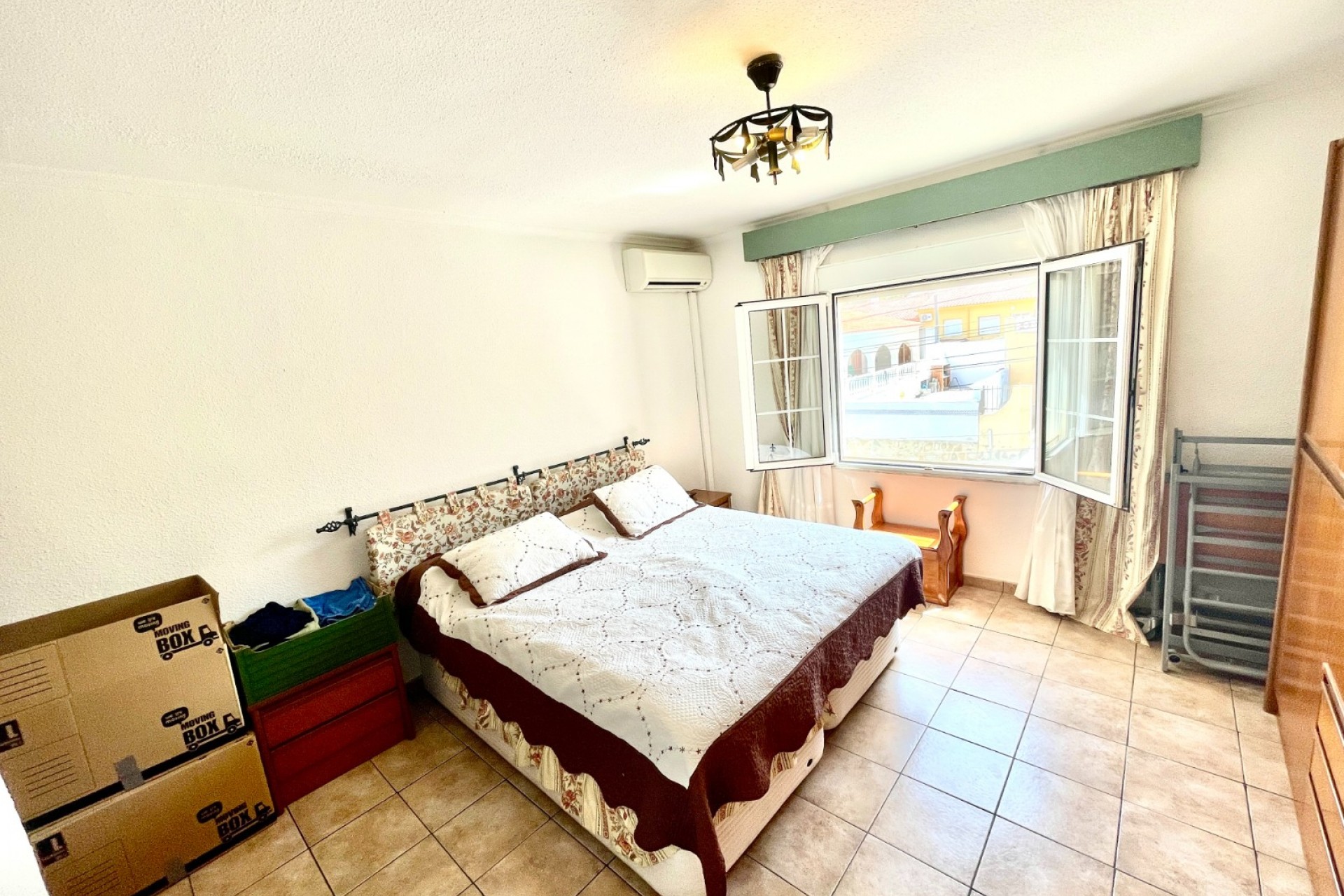 Reventa - Villa -
Benijofar - Pueblo
