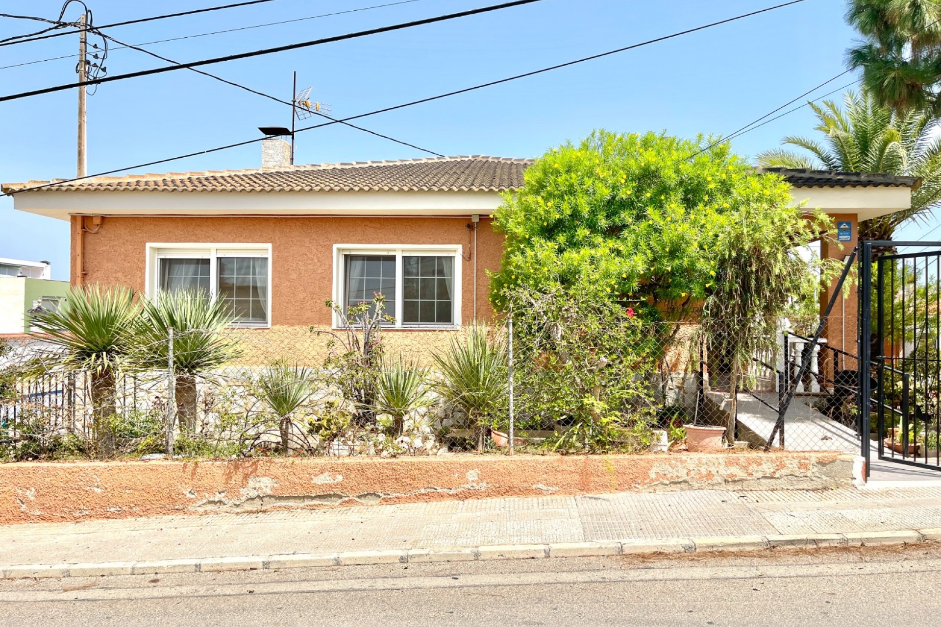 Reventa - Villa -
Benijofar - Pueblo