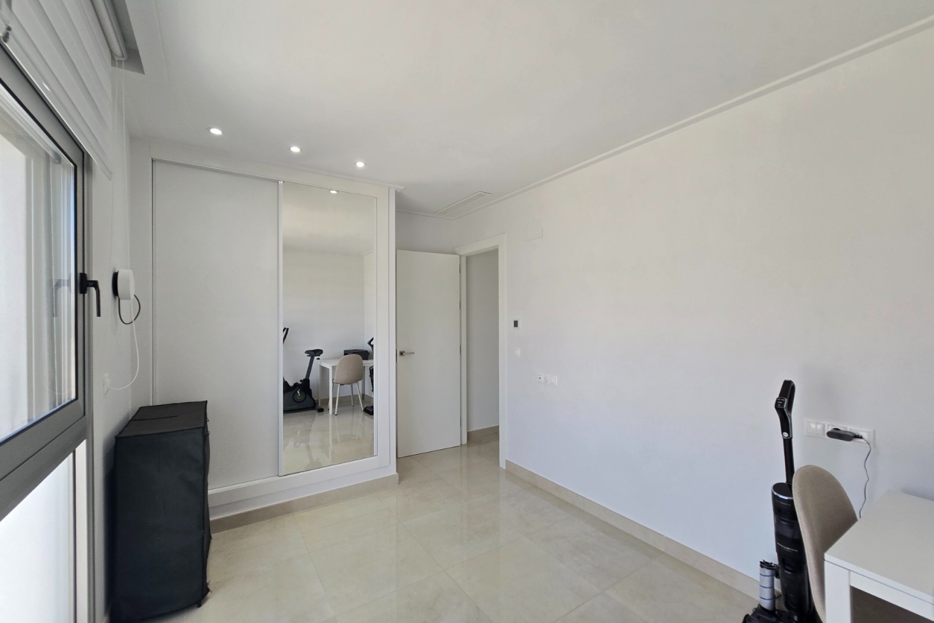 Reventa - Villa * -
Ciudad Quesada * - Doña Pepa *