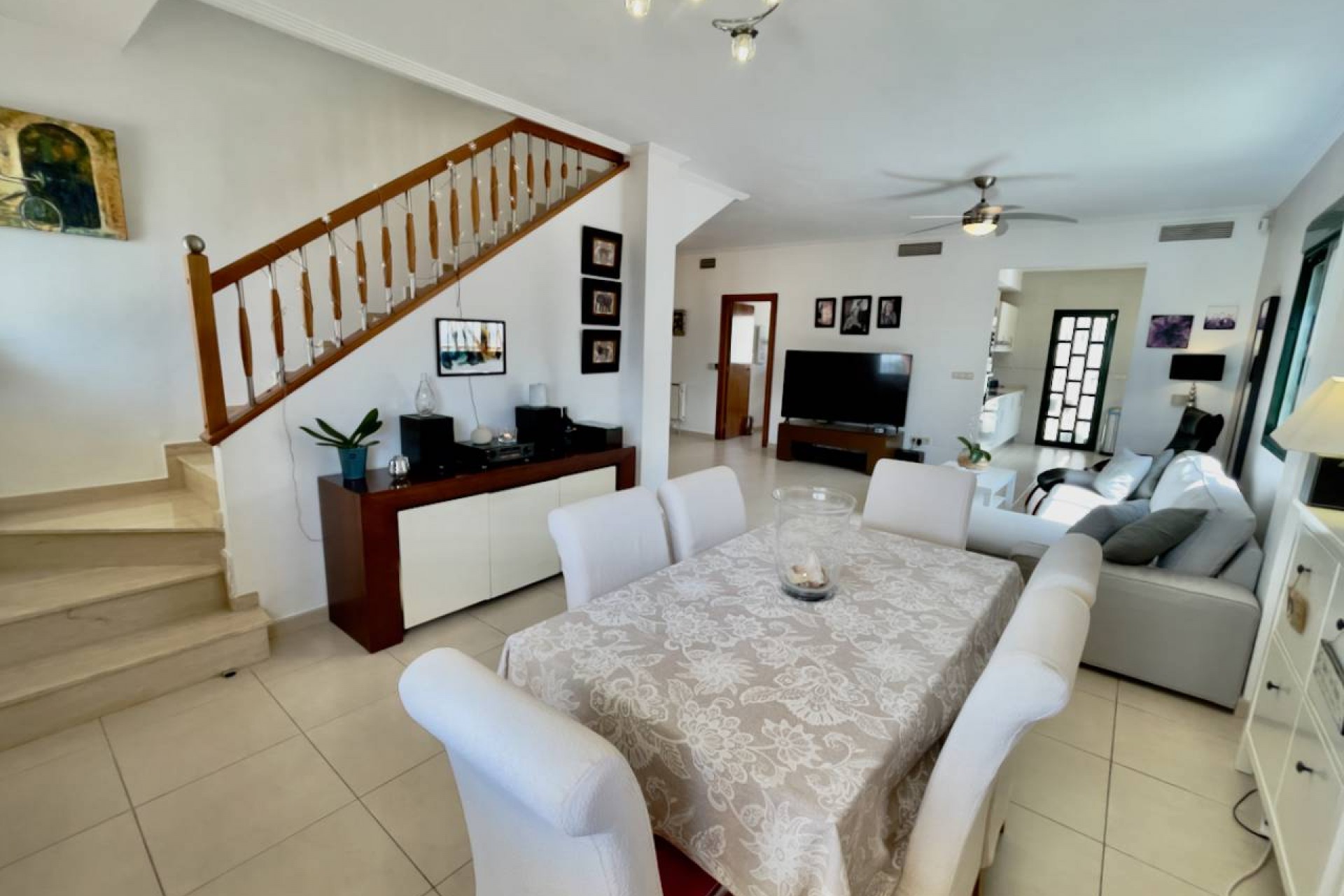 Reventa - Villa -
Ciudad Quesada - La Fiesta