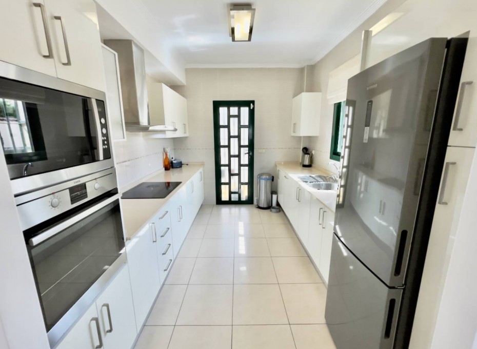 Reventa - Villa -
Ciudad Quesada - La Fiesta