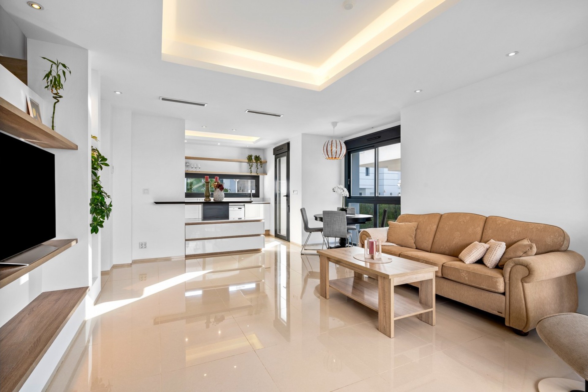 Reventa - Villa -
Ciudad Quesada - Lo Marabú