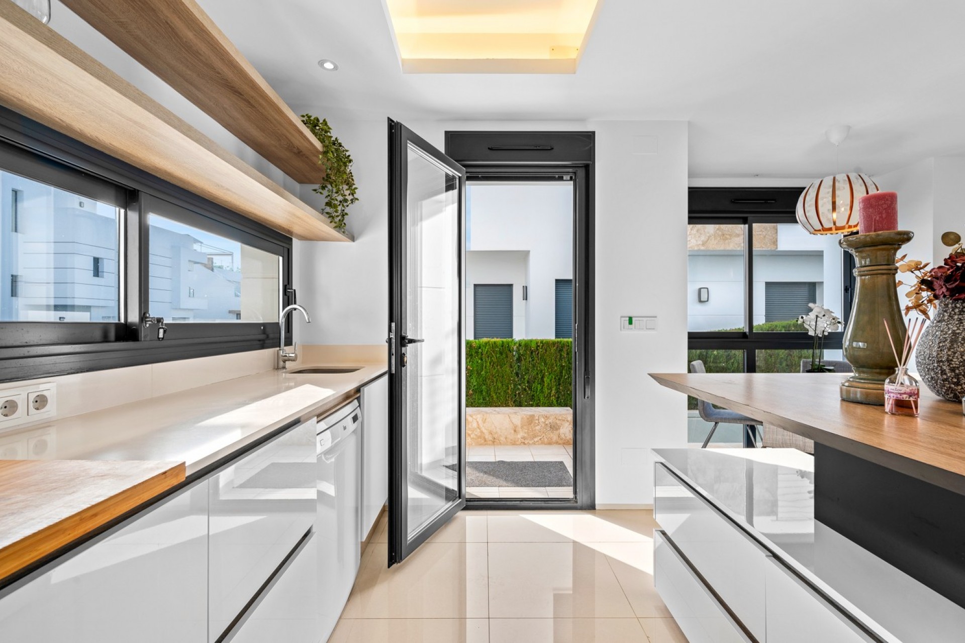 Reventa - Villa -
Ciudad Quesada - Lo Marabú