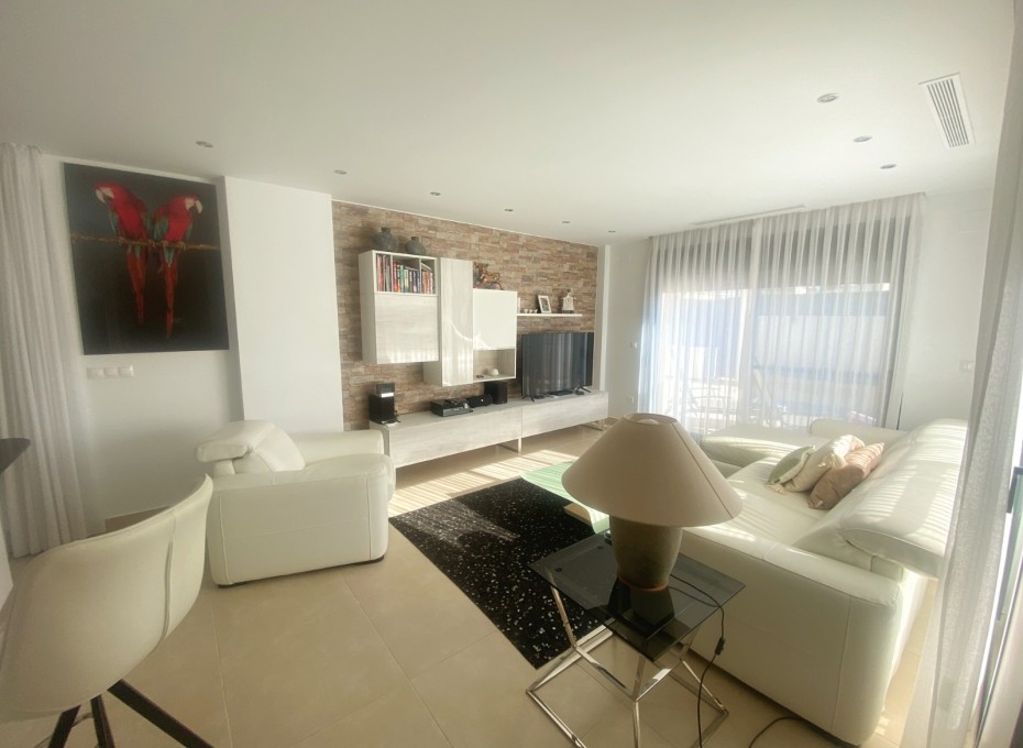 Reventa - Villa -
Ciudad Quesada - Pueblo Bravo