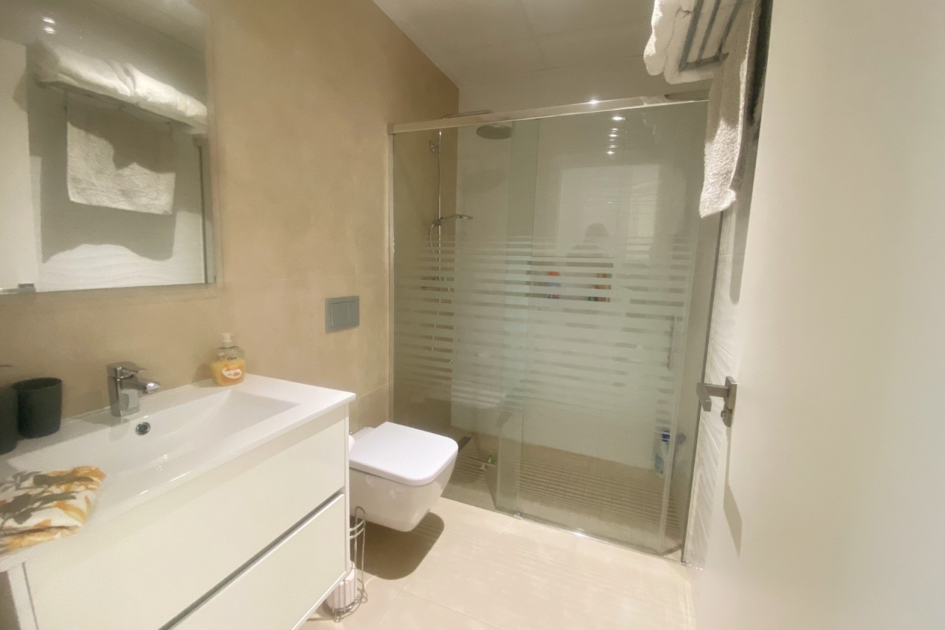 Reventa - Villa -
Ciudad Quesada - Pueblo Bravo