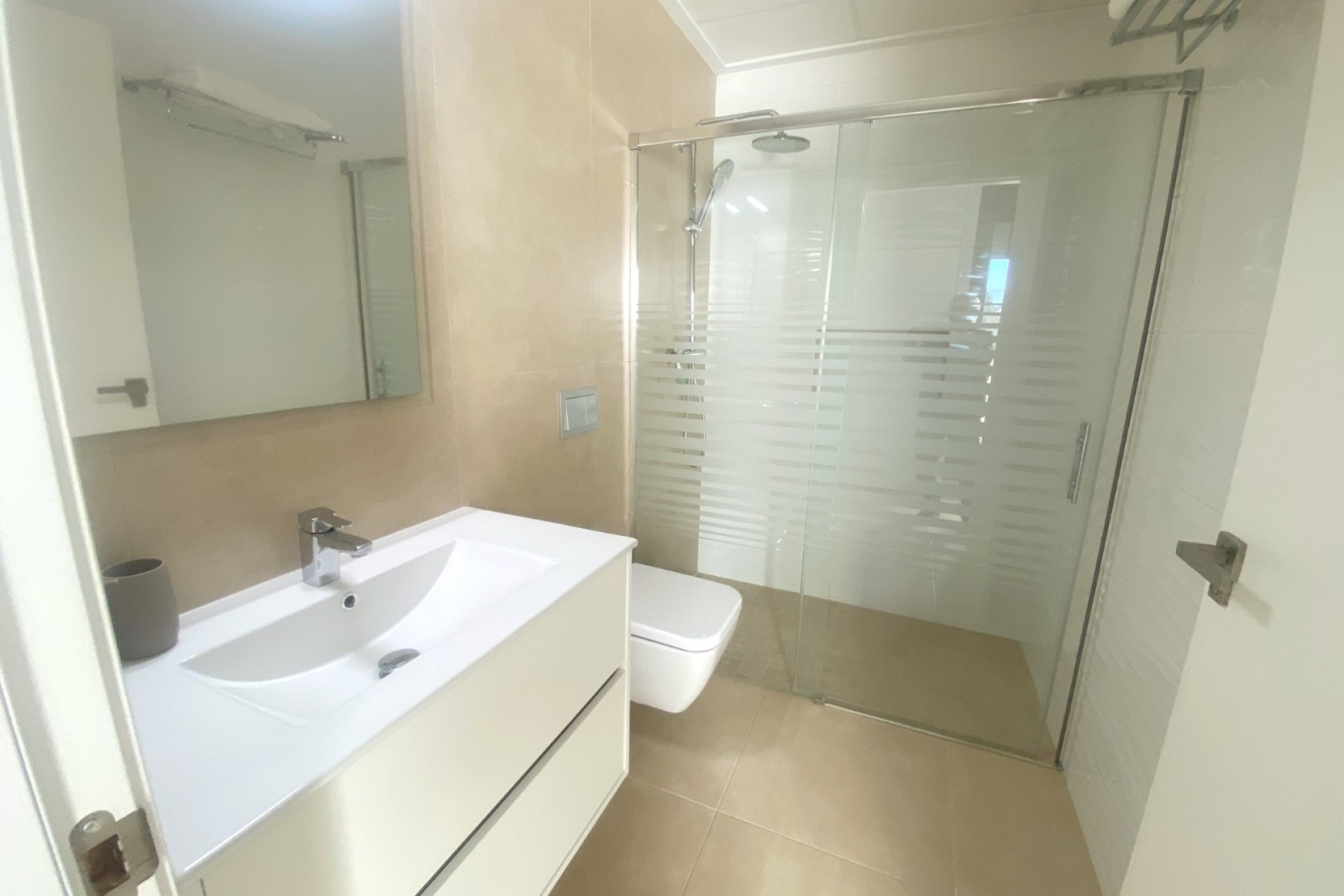 Reventa - Villa -
Ciudad Quesada - Pueblo Bravo