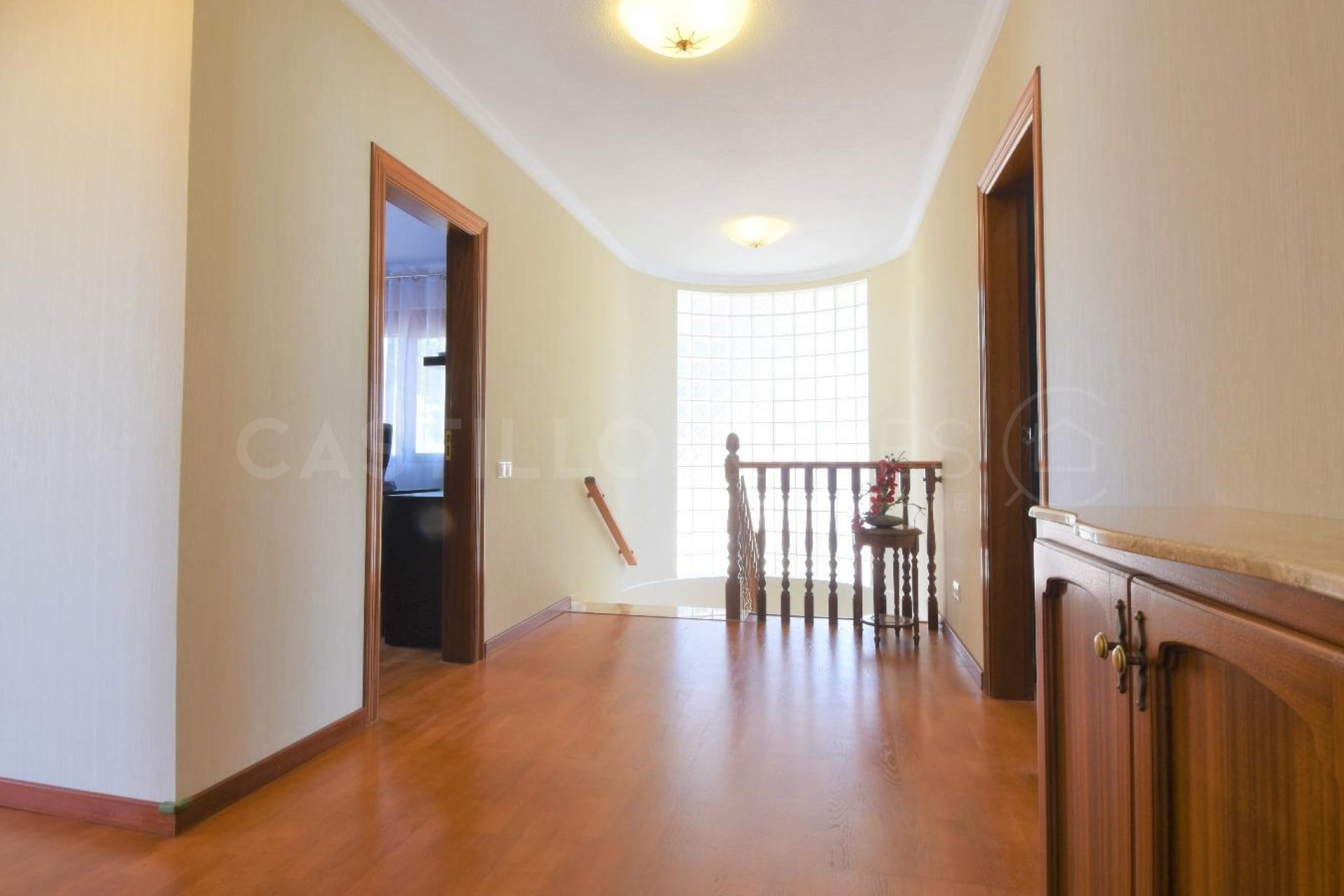 Reventa - Villa -
Ciudad Quesada - Urbanizaciones