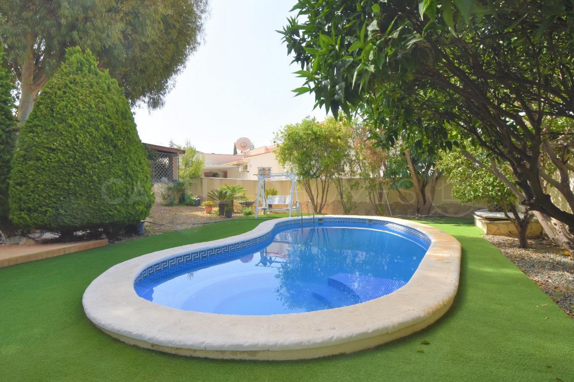 Reventa - Villa -
Ciudad Quesada - Urbanizaciones