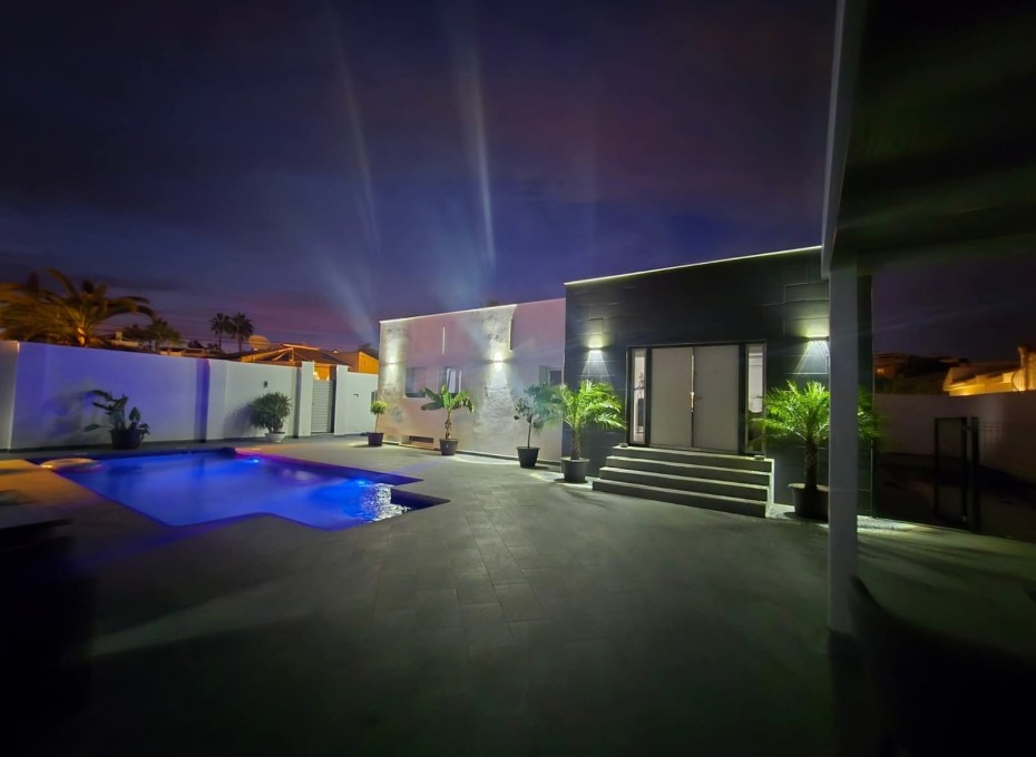 Reventa - Villa -
Ciudad Quesada