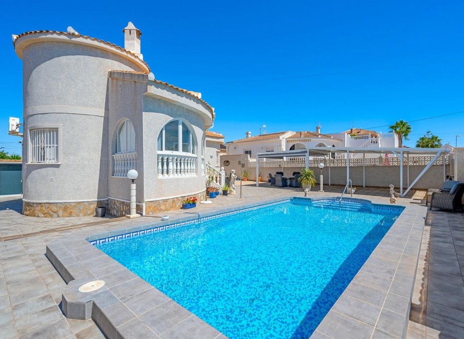 Reventa - Villa -
Ciudad Quesada